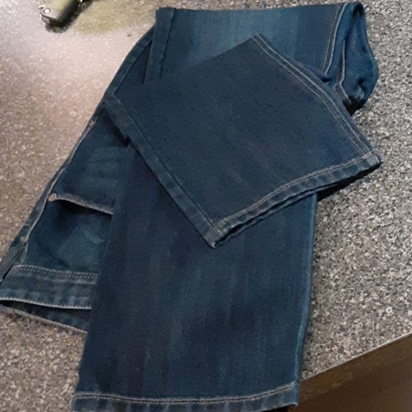 Jeans - Picture 8 of 8